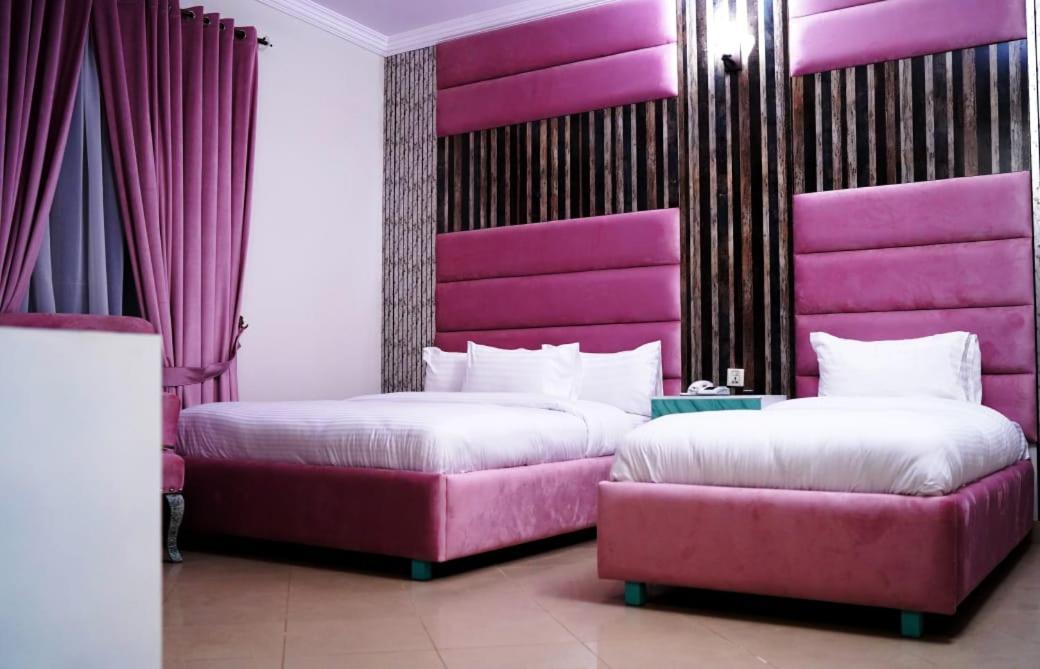 Royal Serena Residency 伊斯兰堡 外观 照片