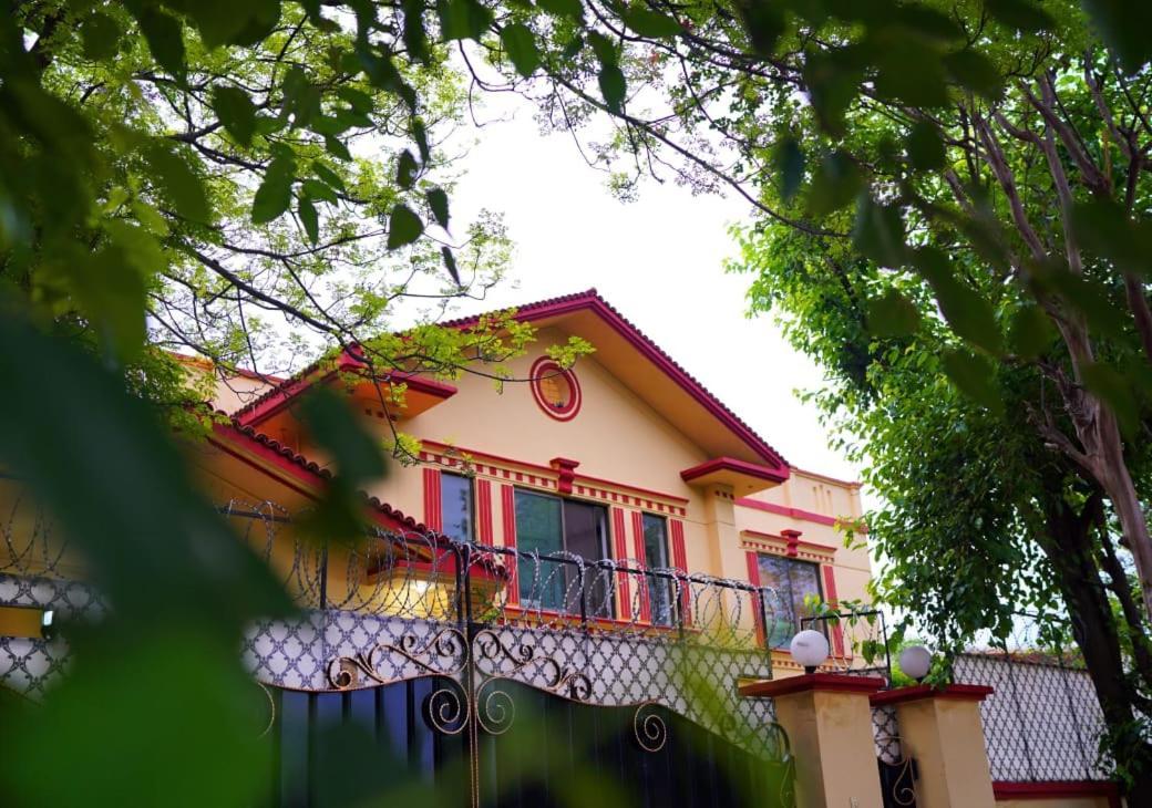 Royal Serena Residency 伊斯兰堡 外观 照片