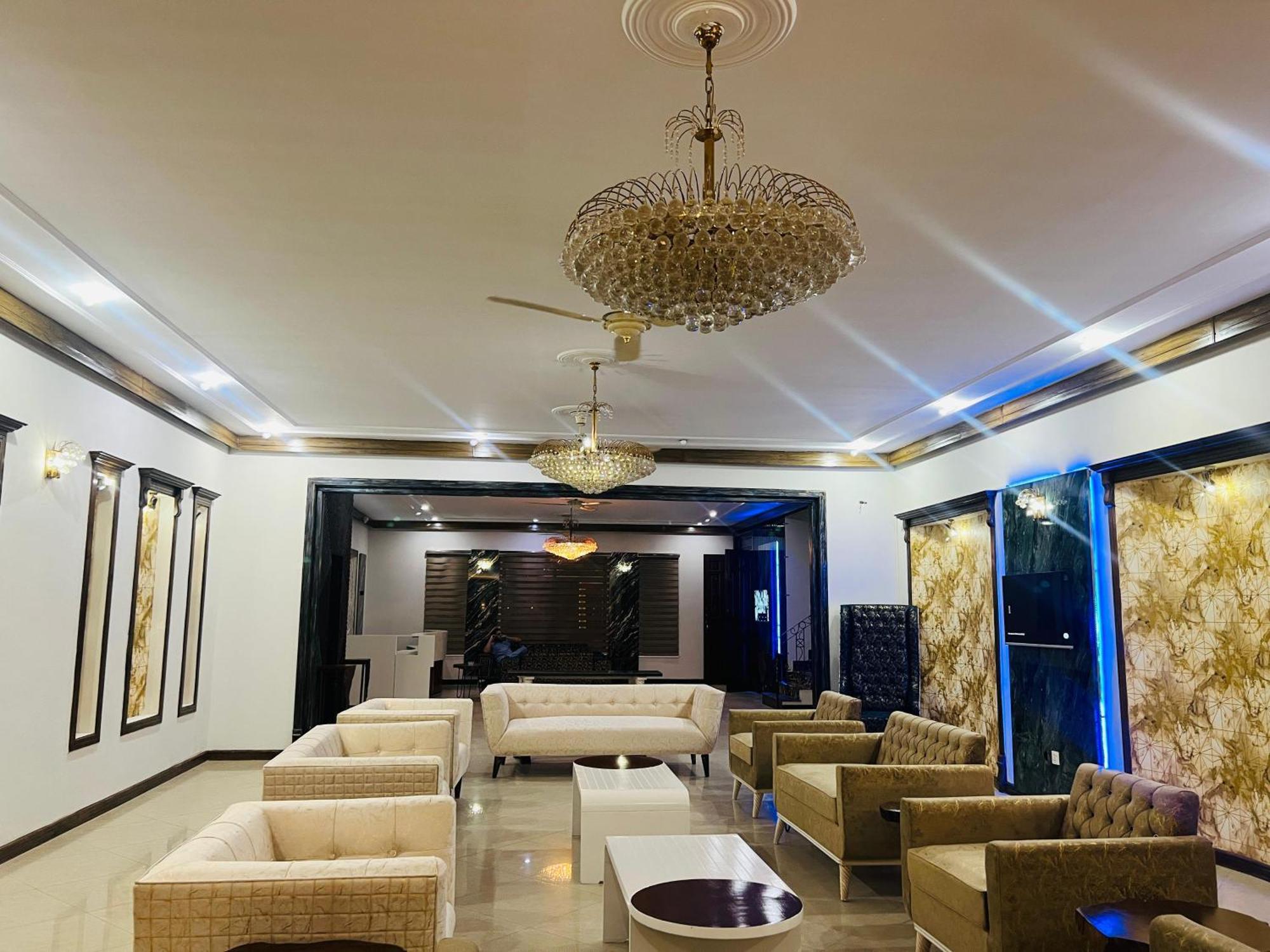 Royal Serena Residency 伊斯兰堡 外观 照片