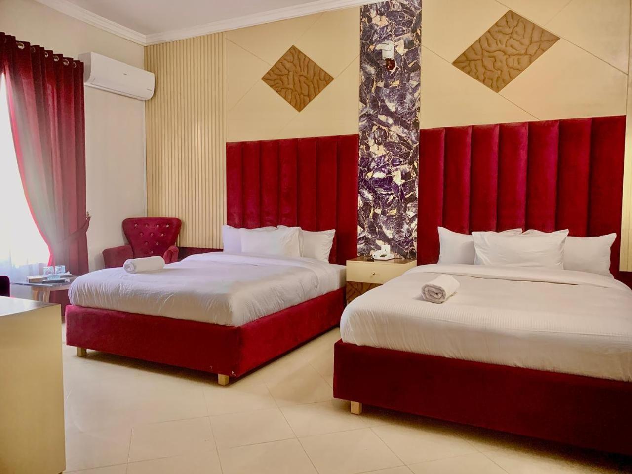Royal Serena Residency 伊斯兰堡 外观 照片